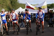 Morris Bikers strijden om aandacht en verzamelen geld voor spierziekte